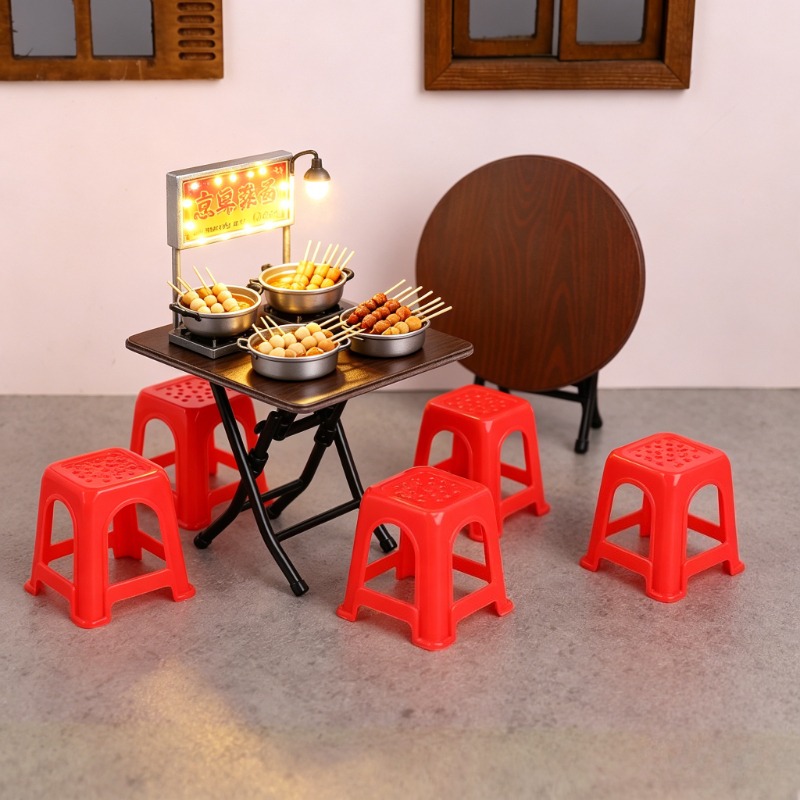 Kids Outdoor Table And Chair Set - Juego de mesa y silla vintage